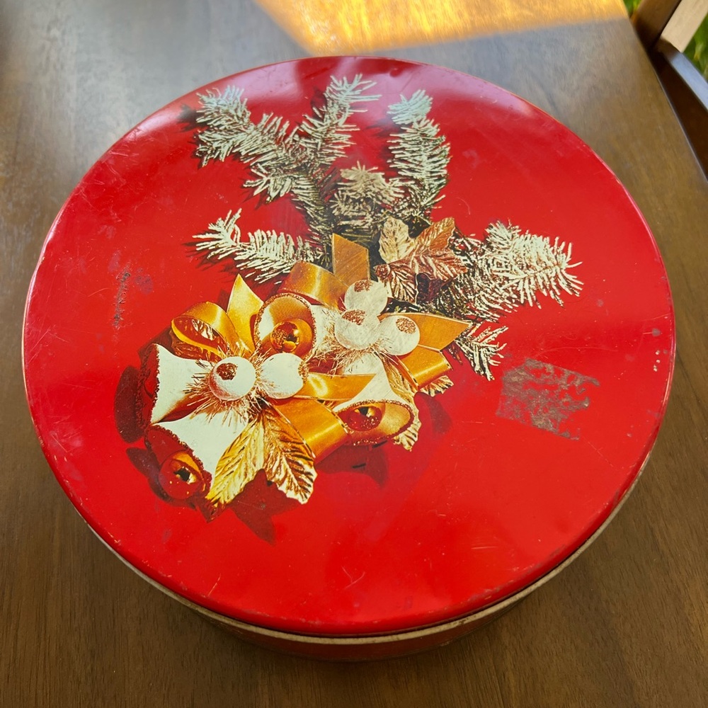 Vintage Christmas Tin